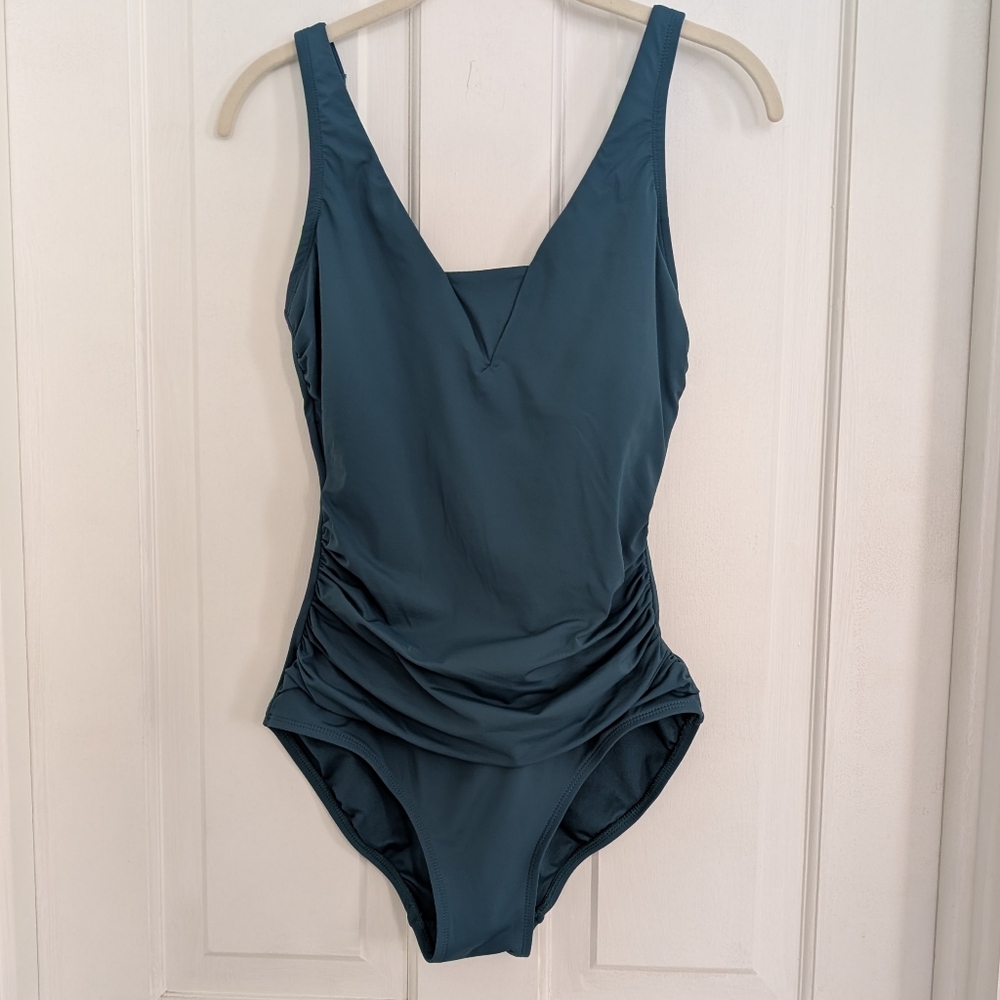 Lands End Womens One Piece Bathing Suit SMALL Rouching Swim Vacation Resort Teal
